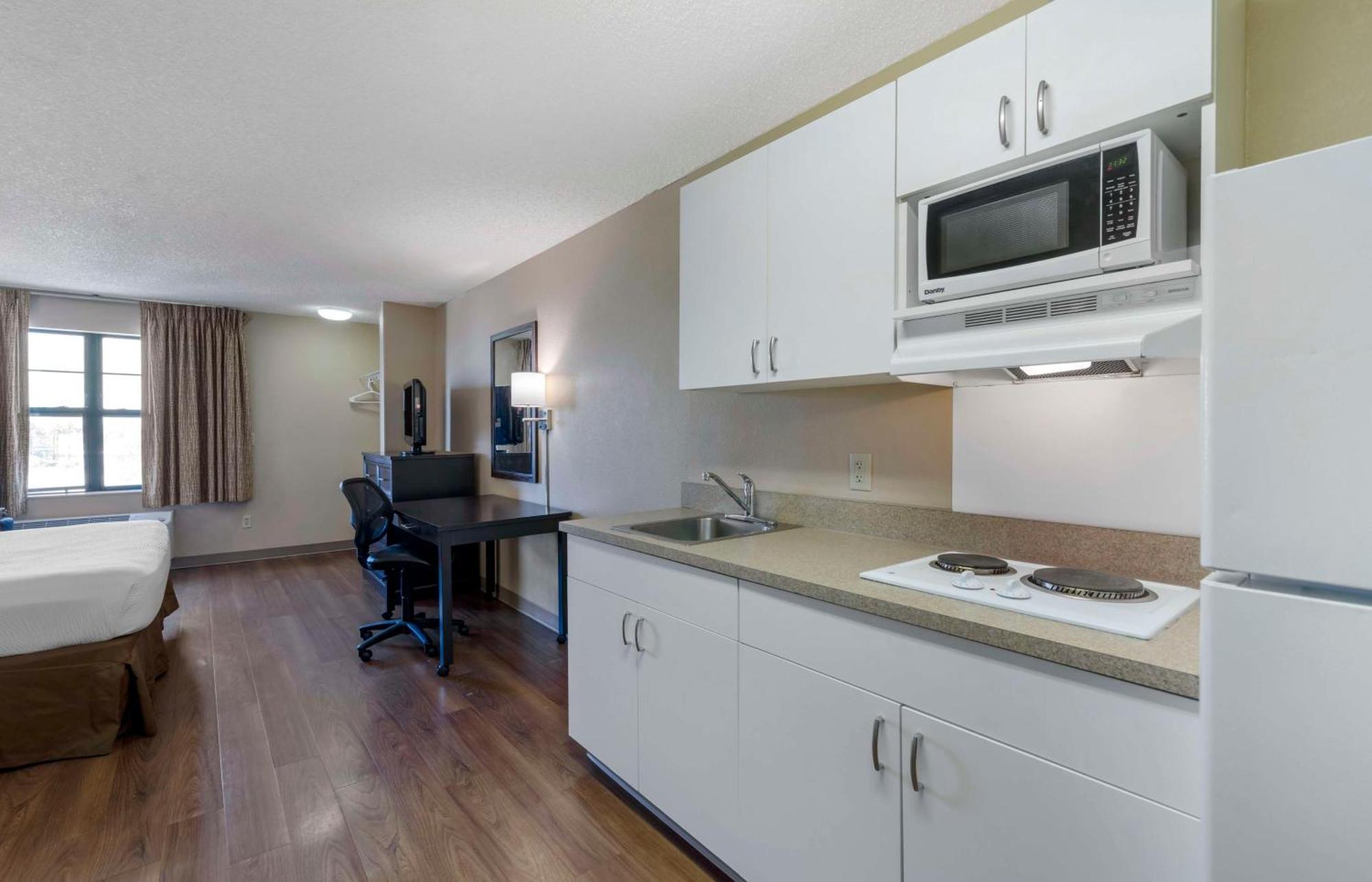 Extended Stay America Suites - Orange County - Katella Ave Exterior photo